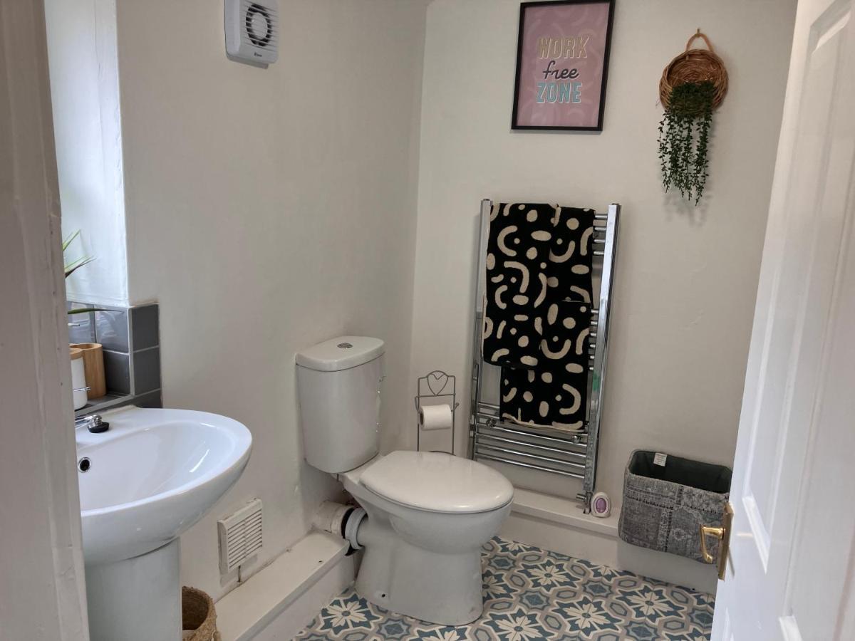 Romford Cottage - Close To Centre, Hospital Crownworks Studio Nissan And Stadium Of Light ซันเดอร์แลนด์ ภายนอก รูปภาพ